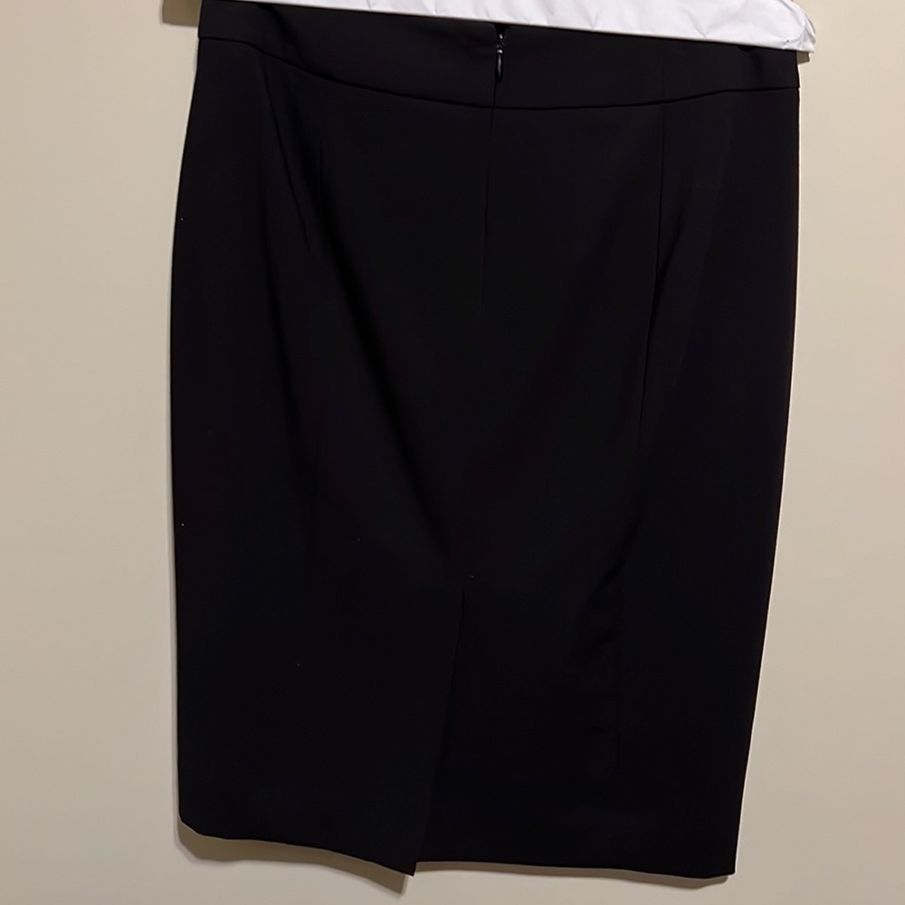 Calvin Klein - Size 6 - pencil skirt - Picture 3 of 3